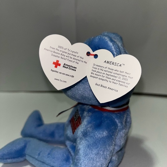 Mint RARE Retired TY Beanie Baby AMERICA the Bear With Tag Errors - Picture 2 of 5